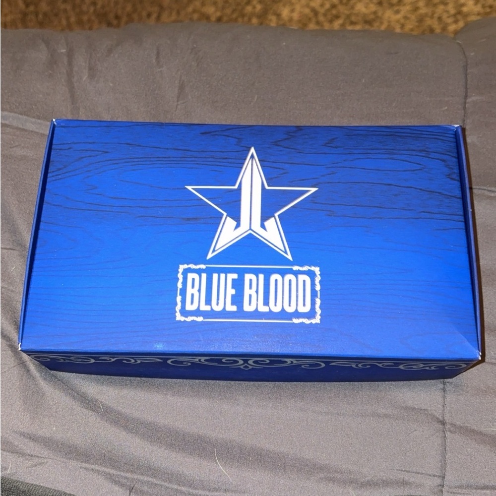 Jeffree Star Blue Blood NTW pallet